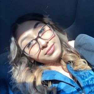 Meet your Posher, Danely